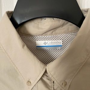 Columbia sports shirt for women L